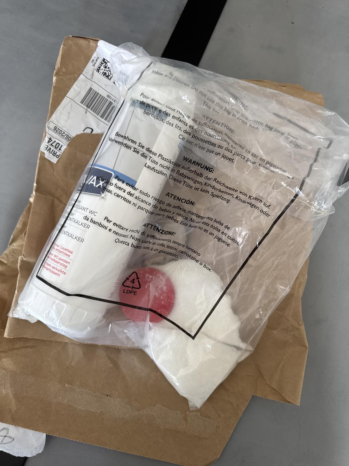 Puissant et rapide, je recommande ce détartrant Starwax pour la salle de bain contre le calcaire tenace et les traces blanches sur robinetterie