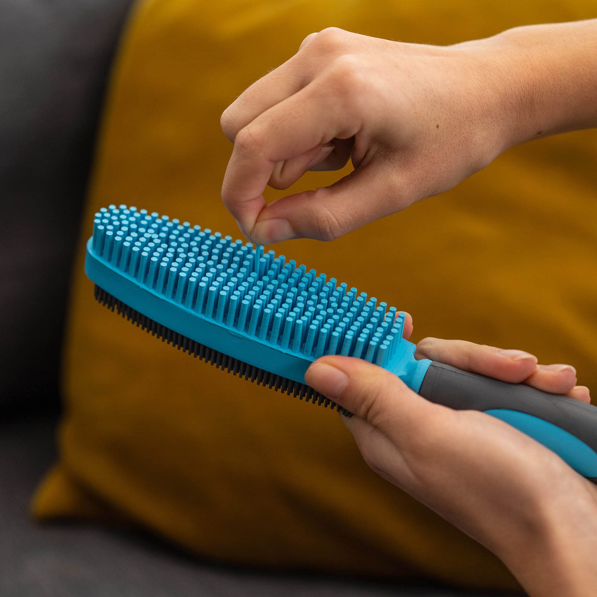 starwax-brosse-caoutchouc-textile-poils-animaux image 3
