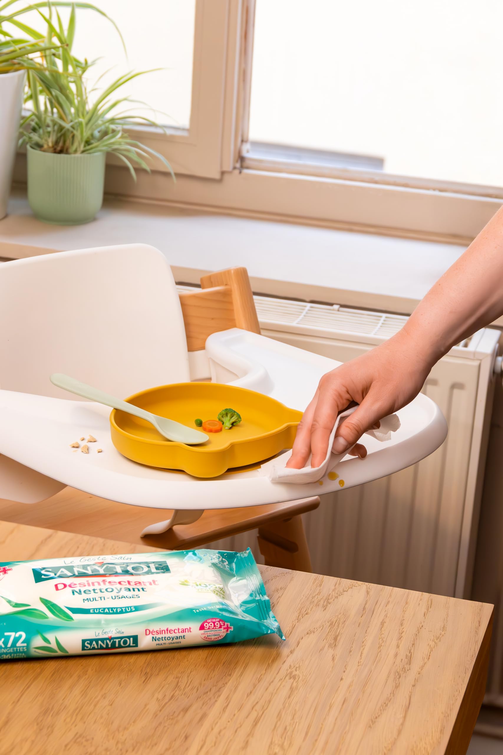sanytol-lingettes-d-sinfectantes-multi-usages-eucalyptus-x72 image 8